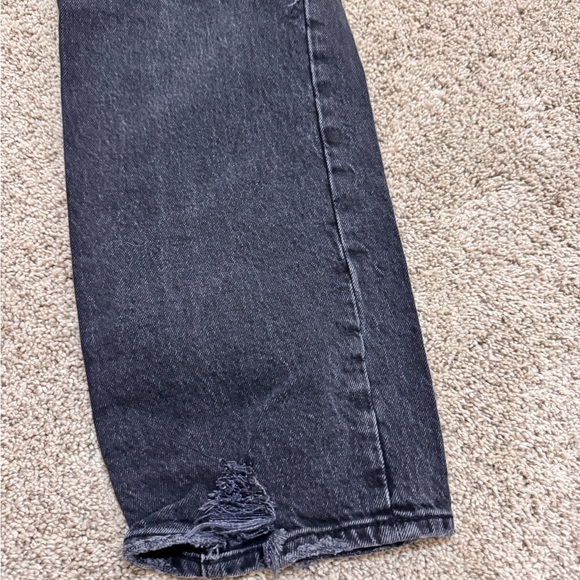 Abercrombie Curve Love 90s Straight Ultra High Rise 29/8 Ripped Black Jeans - Picture 7 of 14